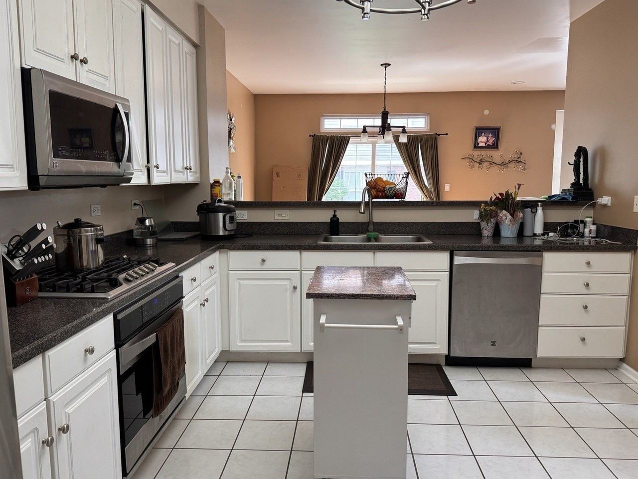 1268 Georgetown Way - Photo 5 of 12