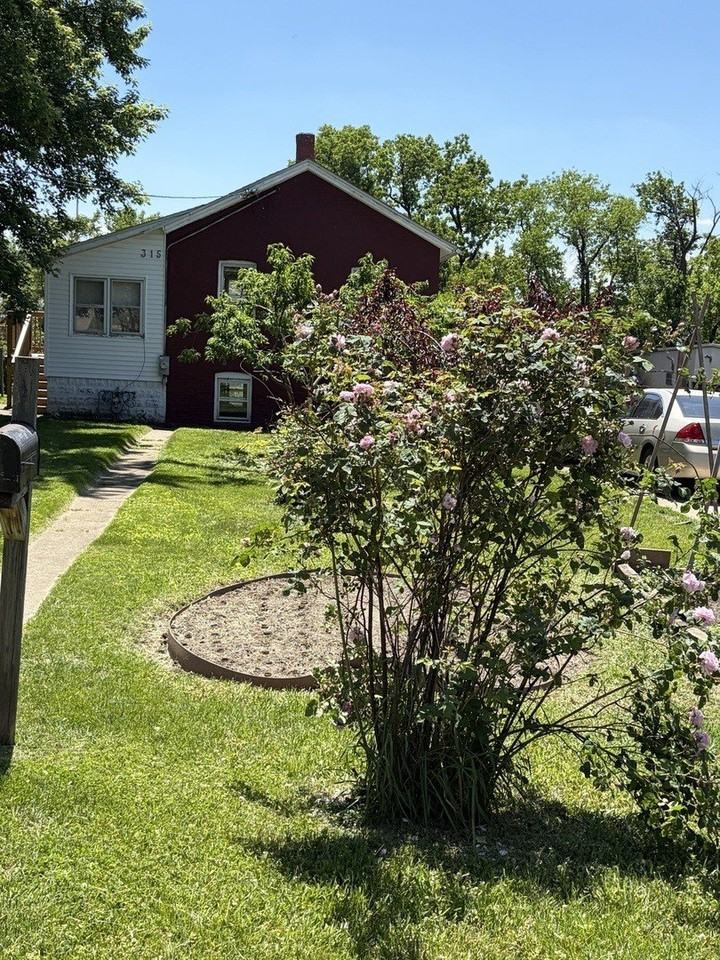 315 Pierce St - Photo 2 of 22