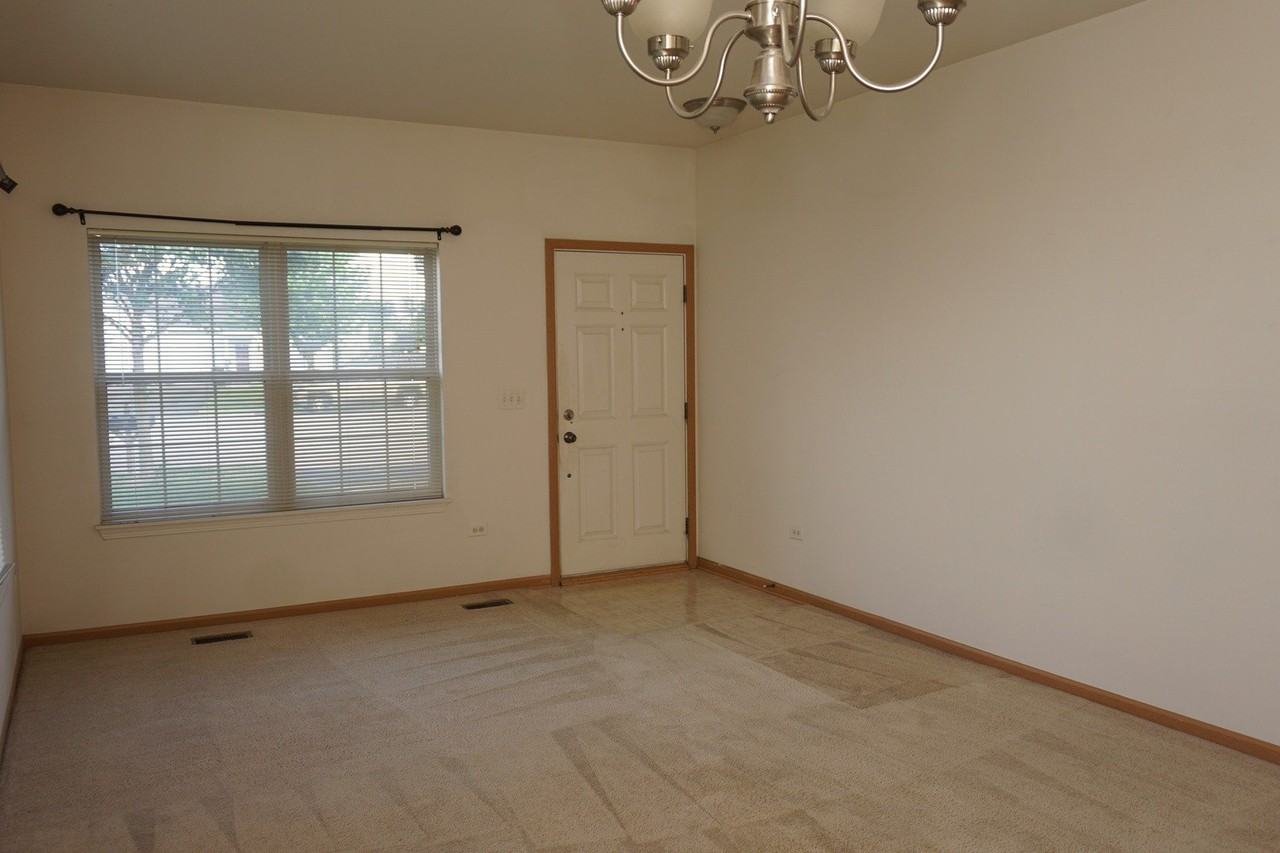 407 Waubonsee Dr - Photo 3 of 34