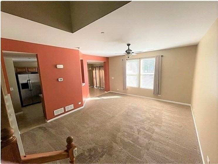 1403 Crimson Ln - Photo 2 of 16