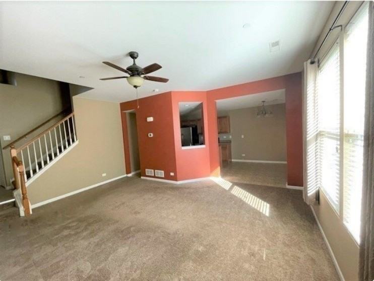 1403 Crimson Ln - Photo 3 of 16