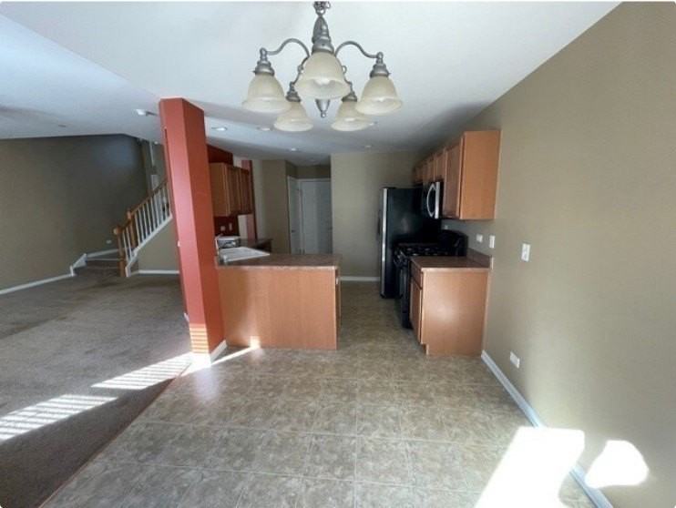 1403 Crimson Ln - Photo 5 of 16