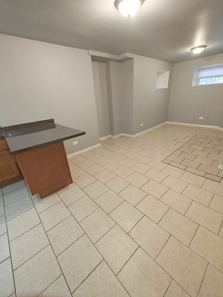 6030 S Eberhart Ave #B - Photo 6 of 6