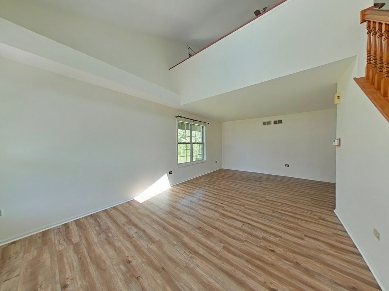 3524 Willowview Ct - Photo 2 of 11