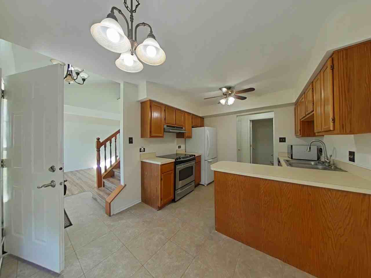 3524 Willowview Ct - Photo 5 of 11