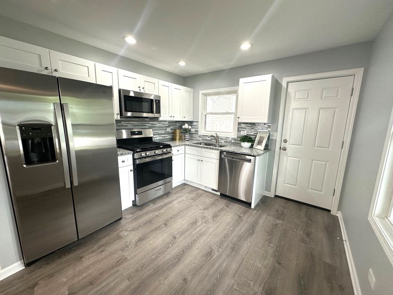 423 Westmore Meyers Rd #C - Photo 4 of 14