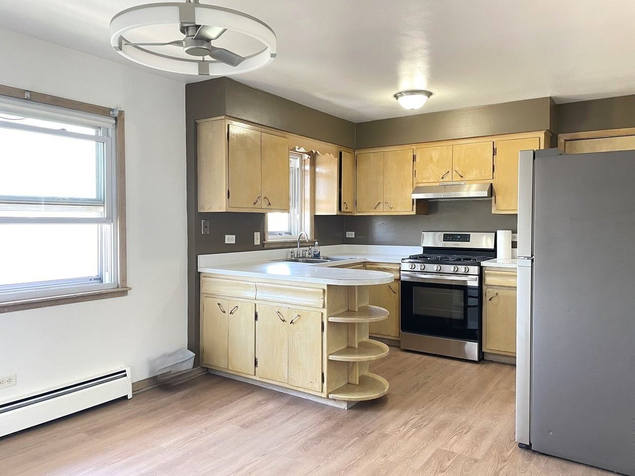 8046 S Pulaski Rd #2 - Photo 4 of 10