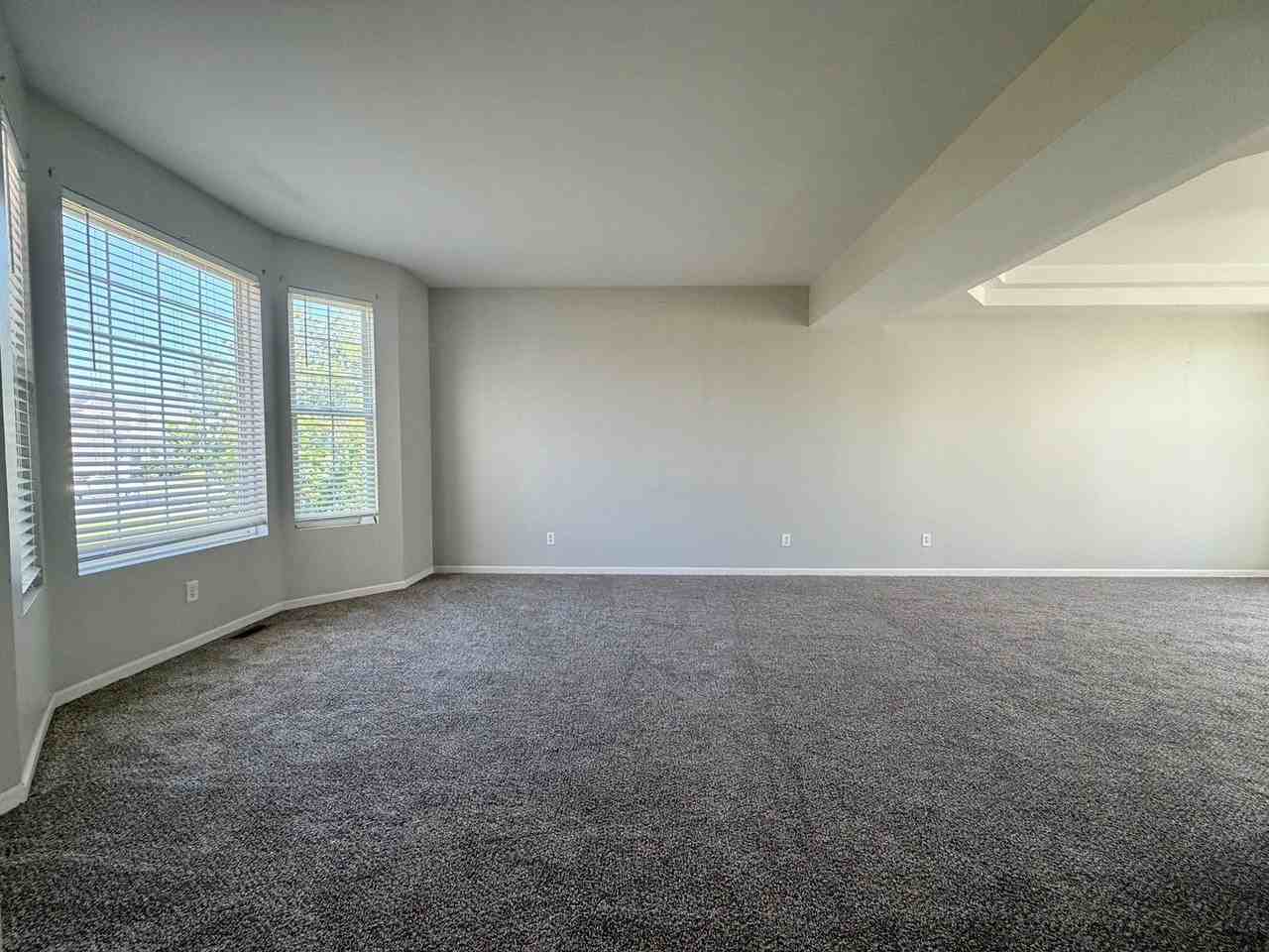 367 Bertram Dr - Photo 3 of 25
