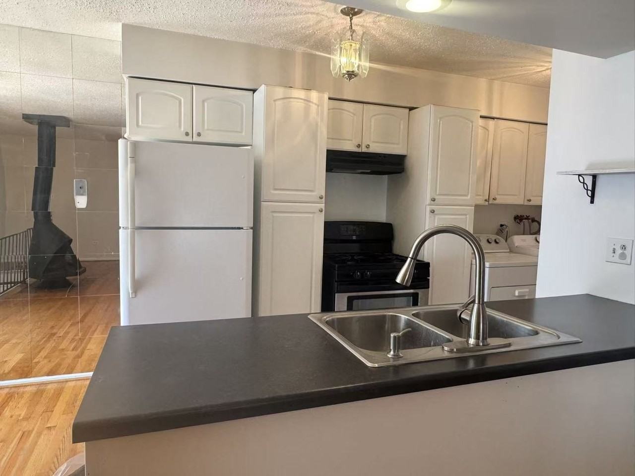 1326 Inverrary Ln #1326 - Photo 3 of 15