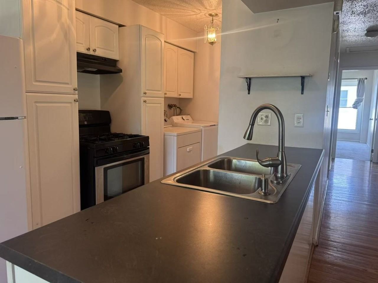 1326 Inverrary Ln #1326 - Photo 4 of 15