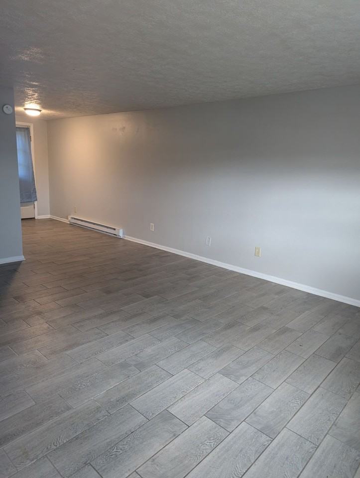 212 Patricia Dr #D - Photo 5 of 7