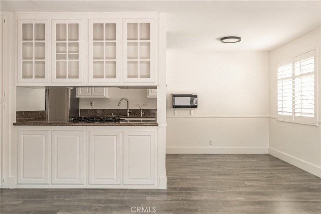5438 Mcculloch Ave #C - Photo 5 of 19