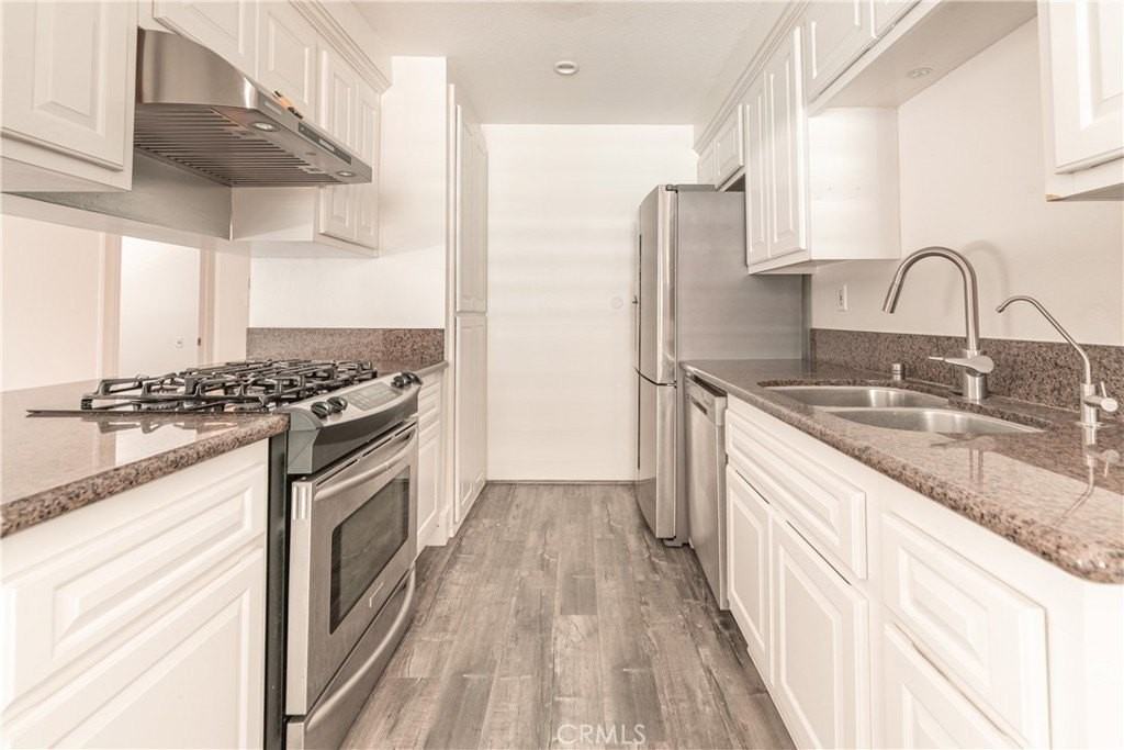 5438 Mcculloch Ave #C - Photo 6 of 19