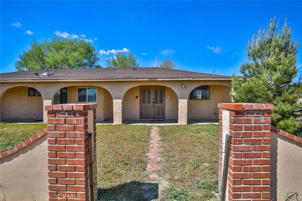 7033 W Avenue A2 - Photo 2 of 50