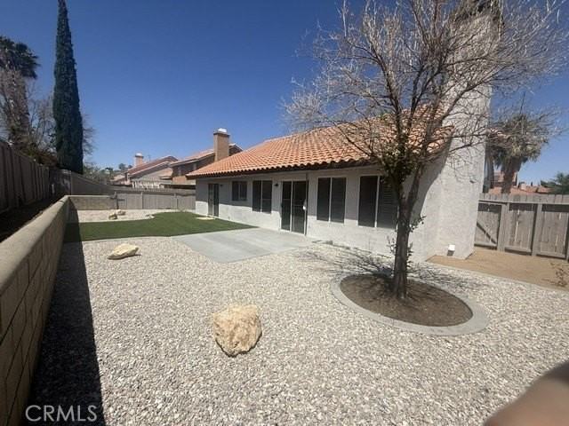 12590 Cobalt Rd - Photo 4 of 36