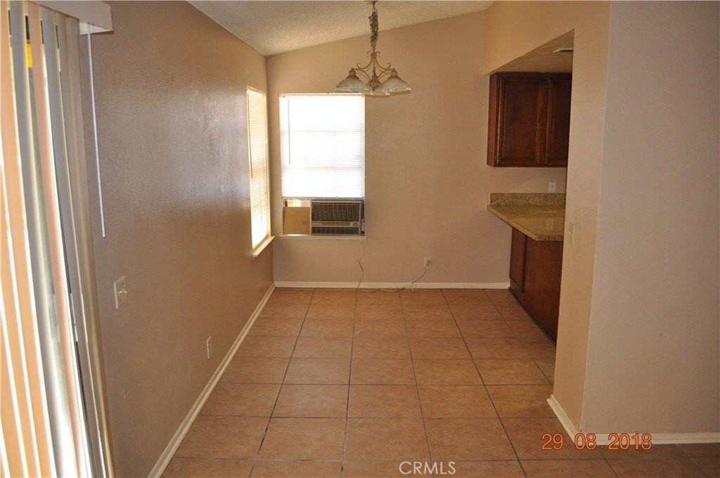 15191 Wildrose St - Photo 2 of 7