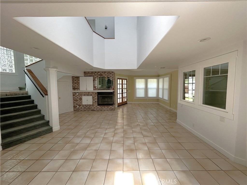 1938 Westminster Ave - Photo 4 of 49