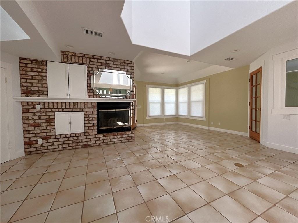 1938 Westminster Ave - Photo 5 of 49