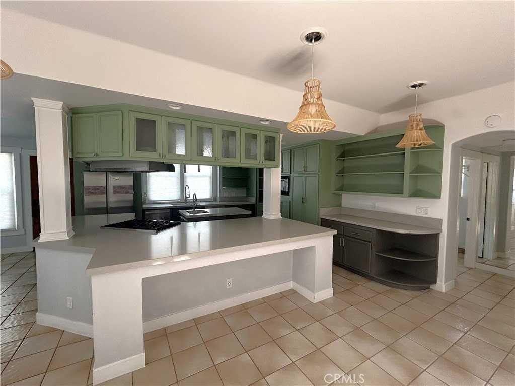 1938 Westminster Ave - Photo 7 of 49