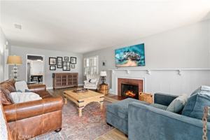 featured image of 714 Heliotrope Ave