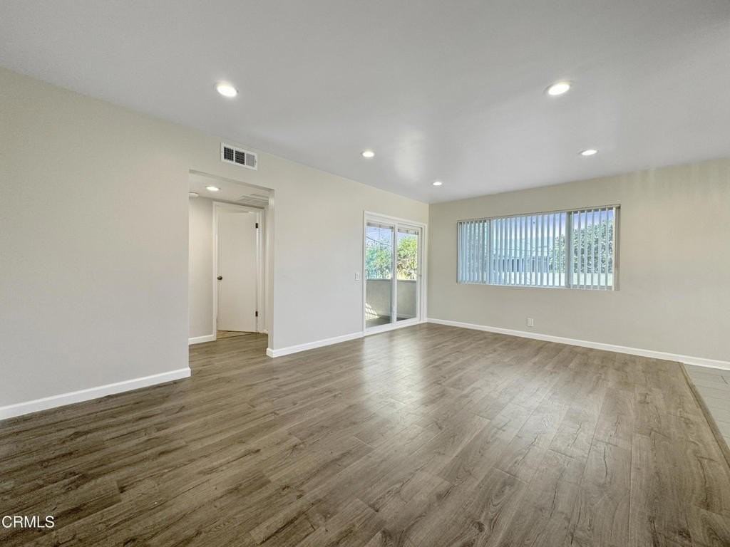605 N Los Robles Ave #4 - Photo 5 of 13