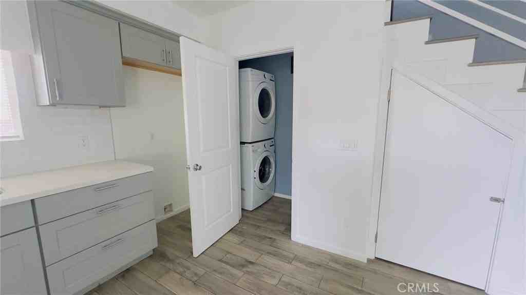 6719 Vineland 1/2 - Photo 5 of 20