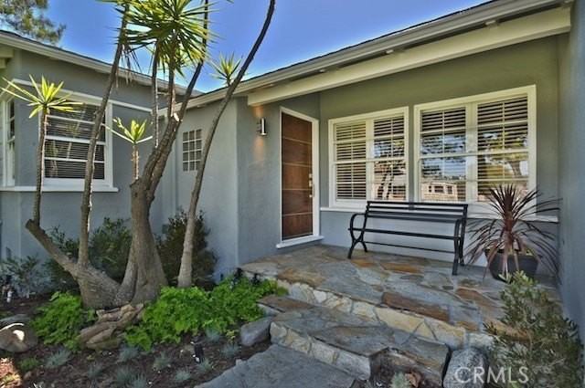 4423 Ethel Ave - Photo 3 of 25