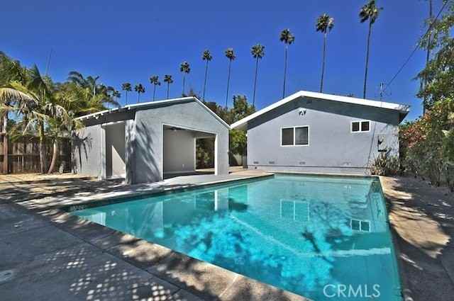 4423 Ethel Ave - Photo 4 of 25