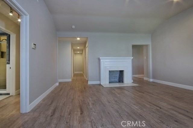 4423 Ethel Ave - Photo 5 of 25