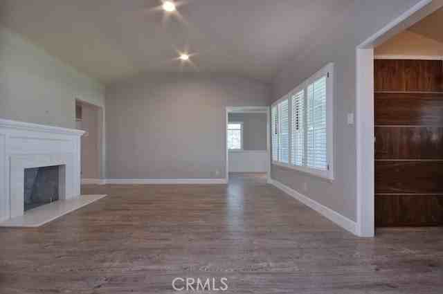 4423 Ethel Ave - Photo 6 of 25