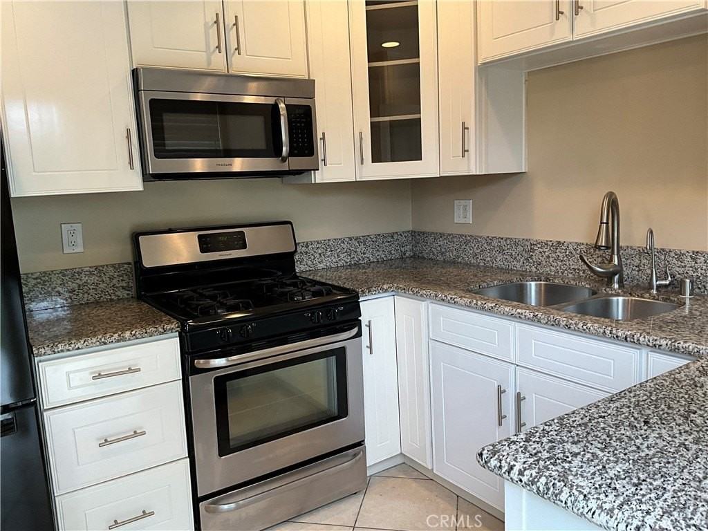 5934 White Oak Ave - Photo 4 of 21