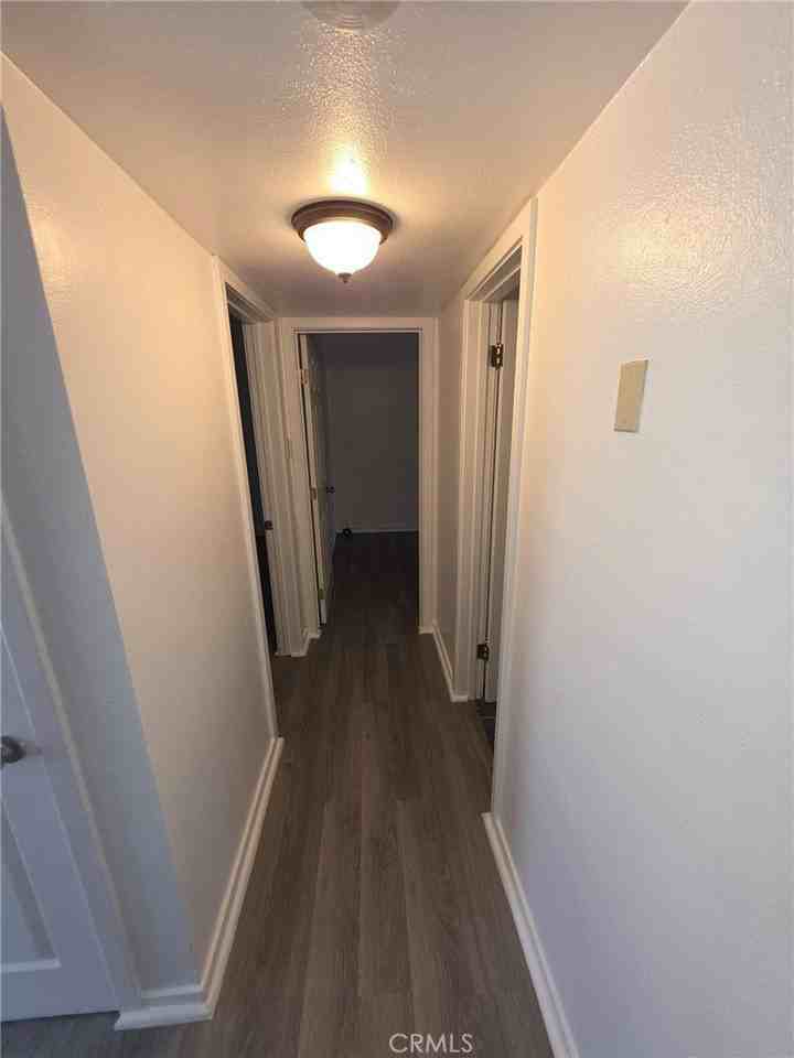 512 E Street 1/2 - Photo 7 of 15