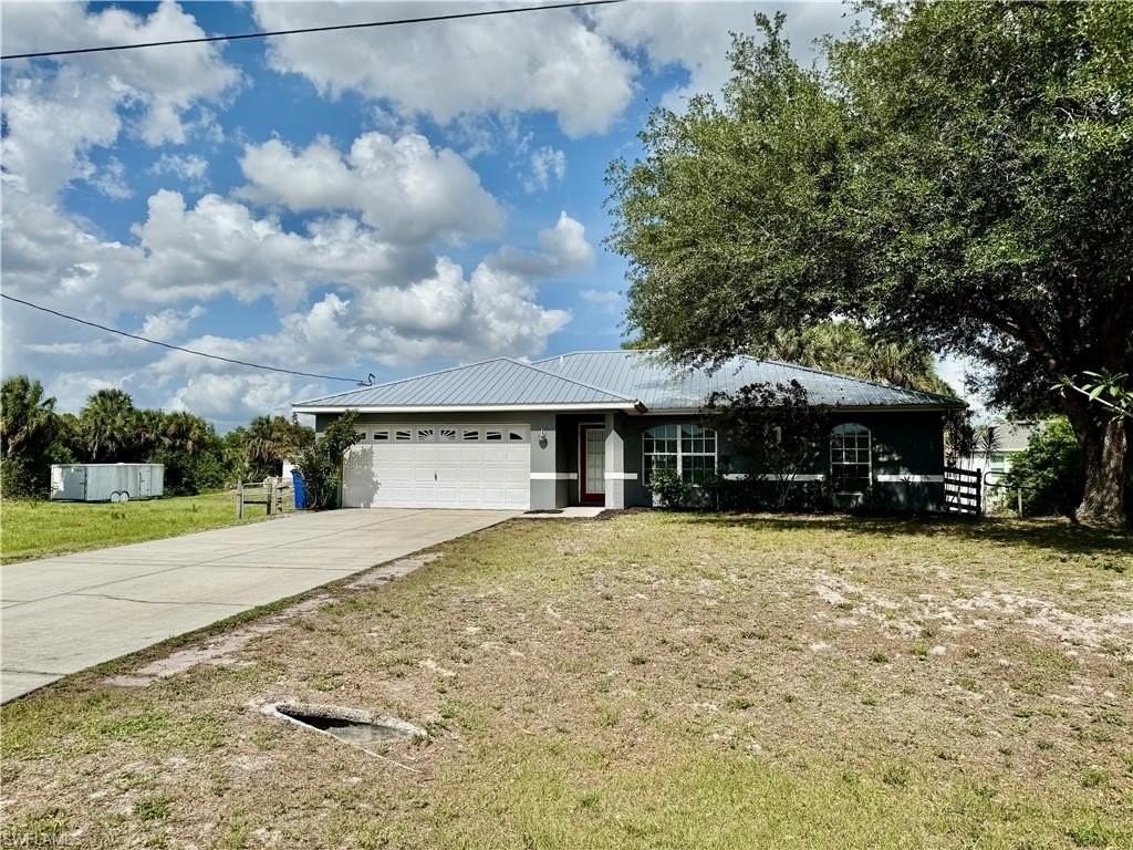 6016 Lindbrook Ave - Photo 2 of 44