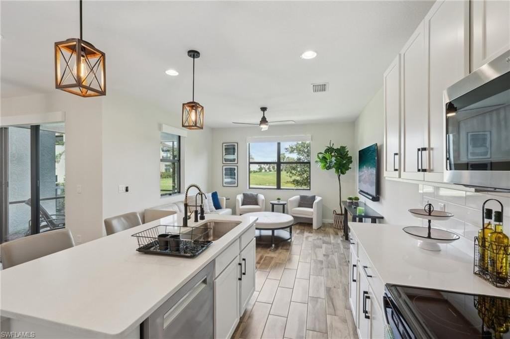 26391 Bonita Fairways Blvd - Photo 7 of 24