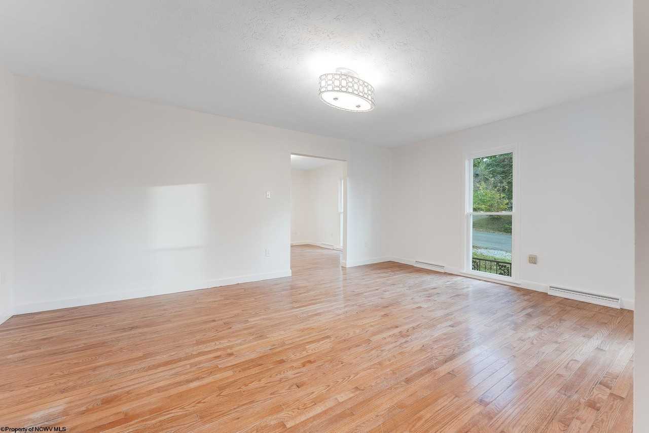 801 Cottonwood St - Photo 4 of 21