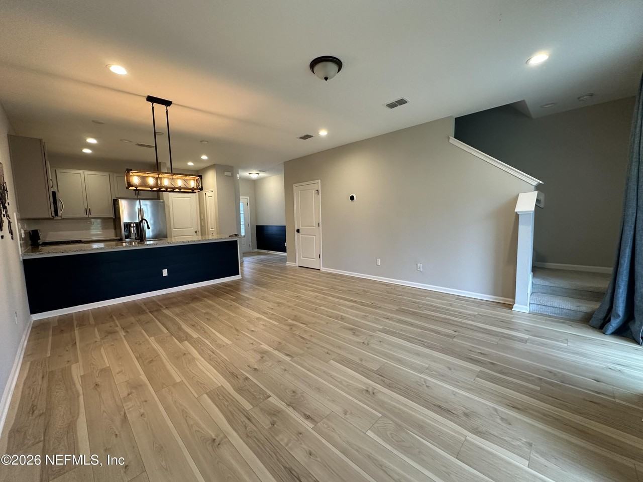 61 Pinebury Ln - Photo 5 of 23