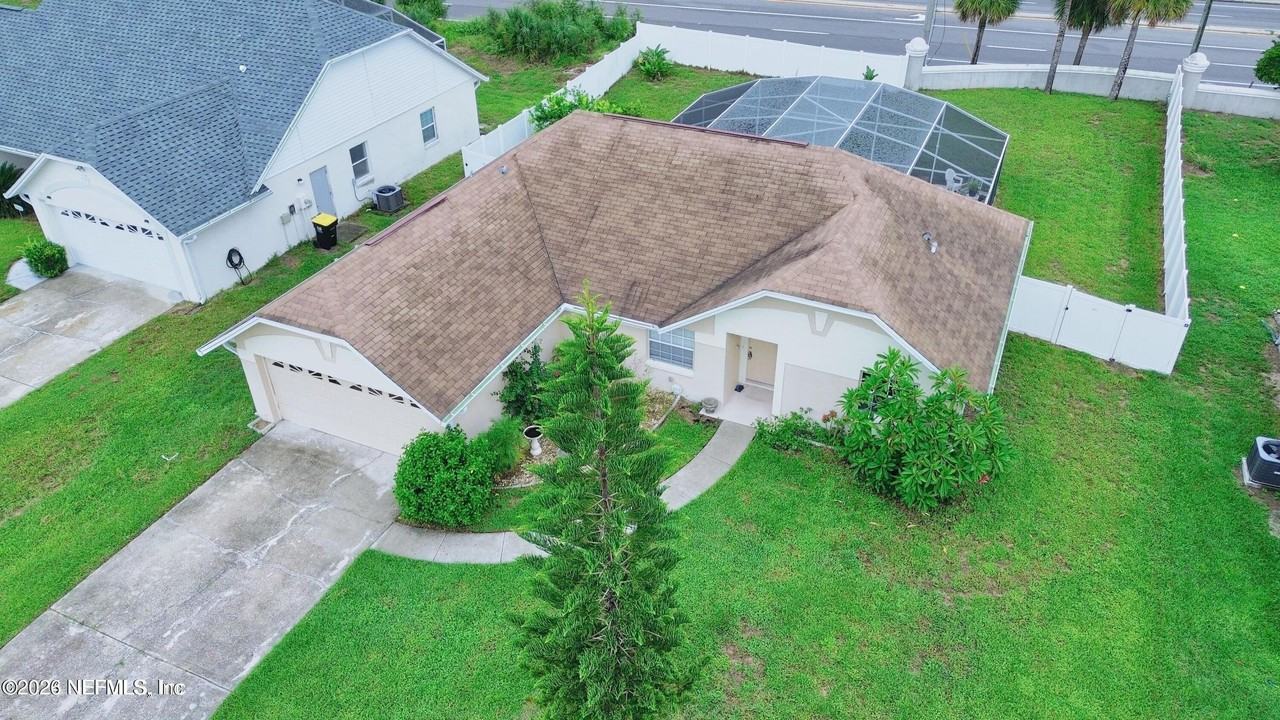 5628 Loma Vista Dr W - Photo 5 of 34