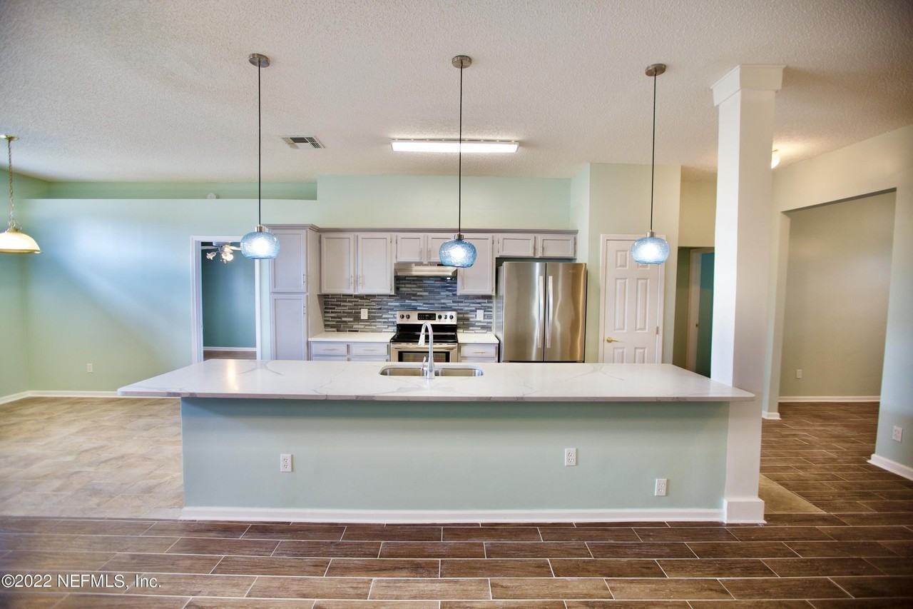 4944 Greenland Hideaway Dr N - Photo 6 of 29