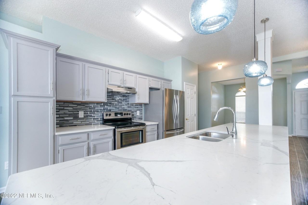 4944 Greenland Hideaway Dr N - Photo 7 of 29