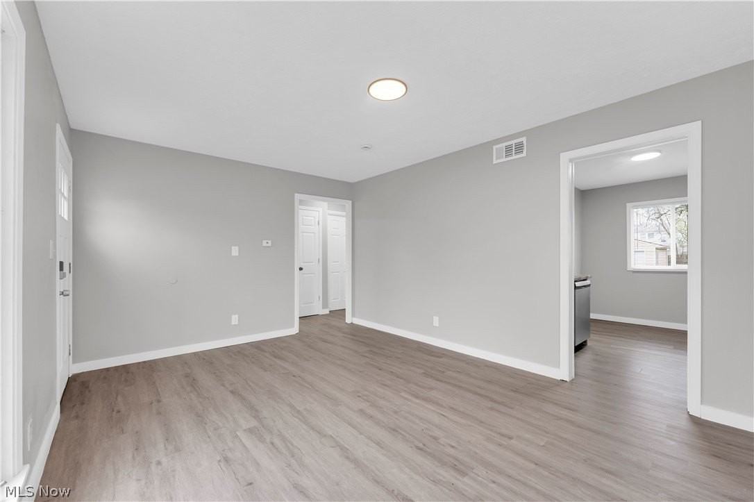 12804 Kirton Ave - Photo 6 of 23
