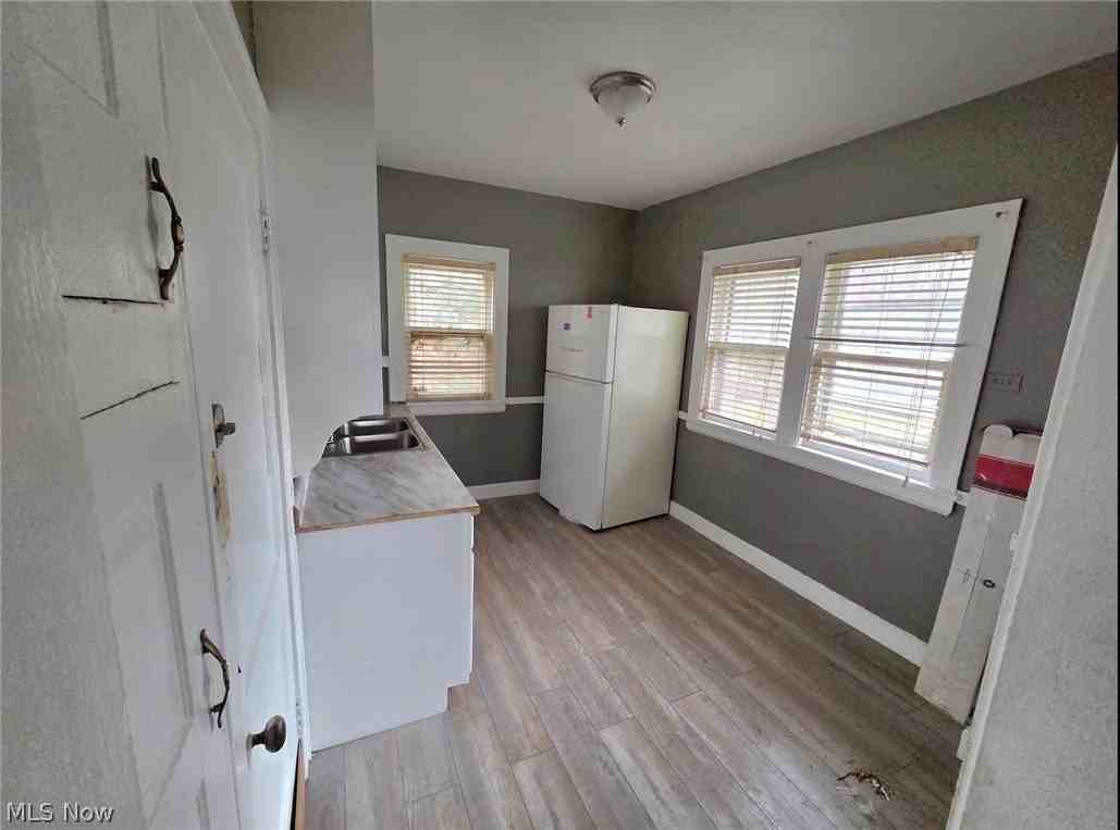 16902 Endora Rd - Photo 2 of 6