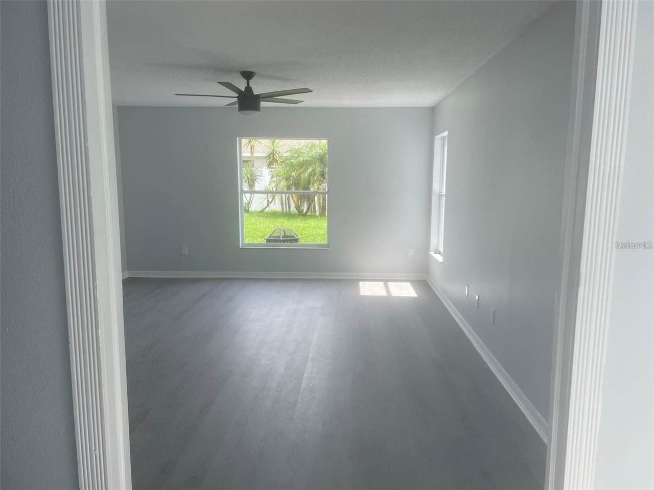 2421 Ashecroft Dr - Photo 6 of 28