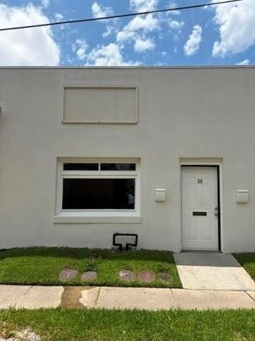 110 Athania Pkwy #B - Photo 3 of 13