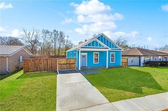 2509 Riverbend Dr - Photo 2 of 15