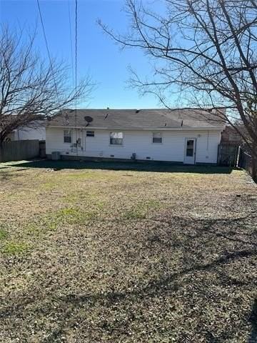 5765 E 27th St - Photo 3 of 12