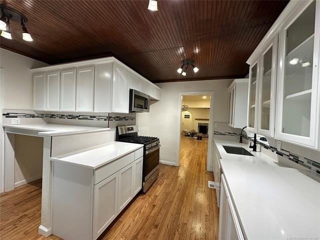 1235 S Gary Pl - Photo 7 of 48
