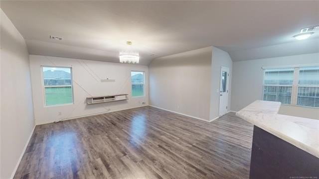 1240 E Richmond St - Photo 3 of 24