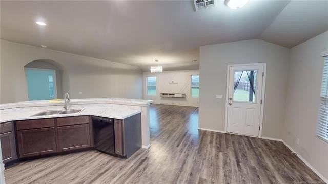 1240 E Richmond St - Photo 7 of 24