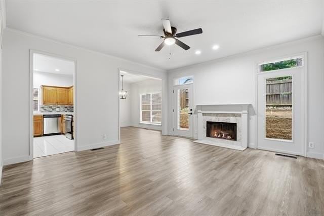 3027 E 89th Pl - Photo 4 of 31