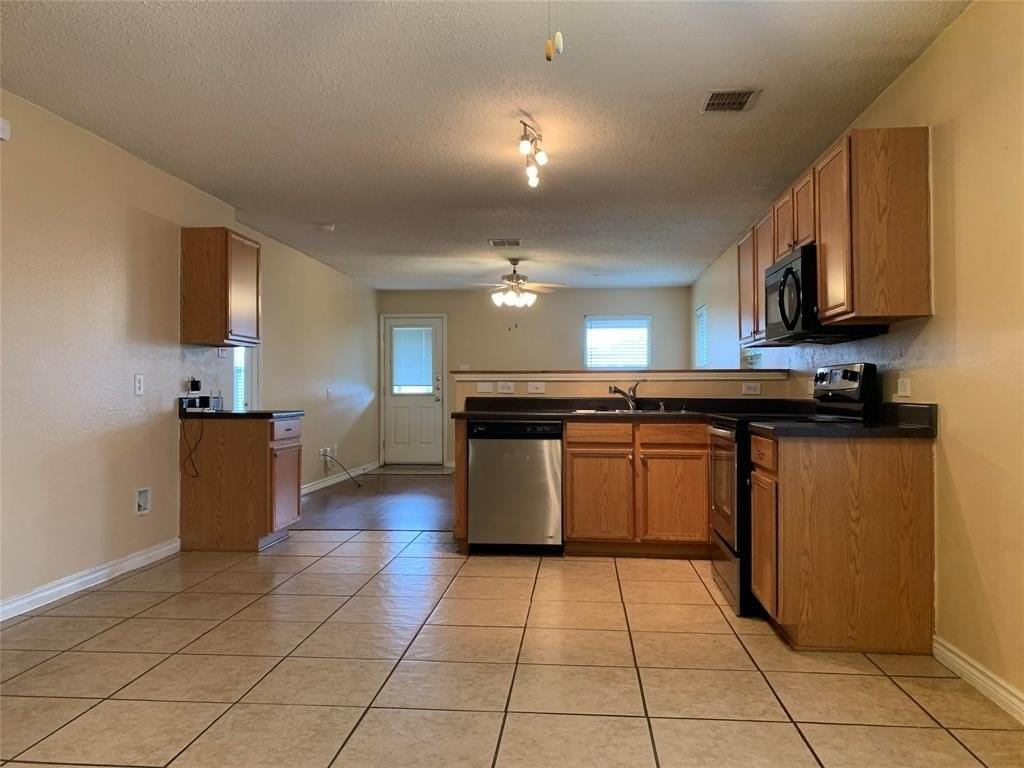 4854 Waterford Dr - Photo 6 of 22